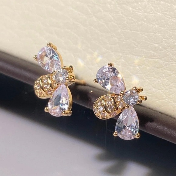 “Crystal Encrusted Bumblebee” Honey Bee Elegant Upscale Sparkly Insect Gold Stud - Picture 8 of 16